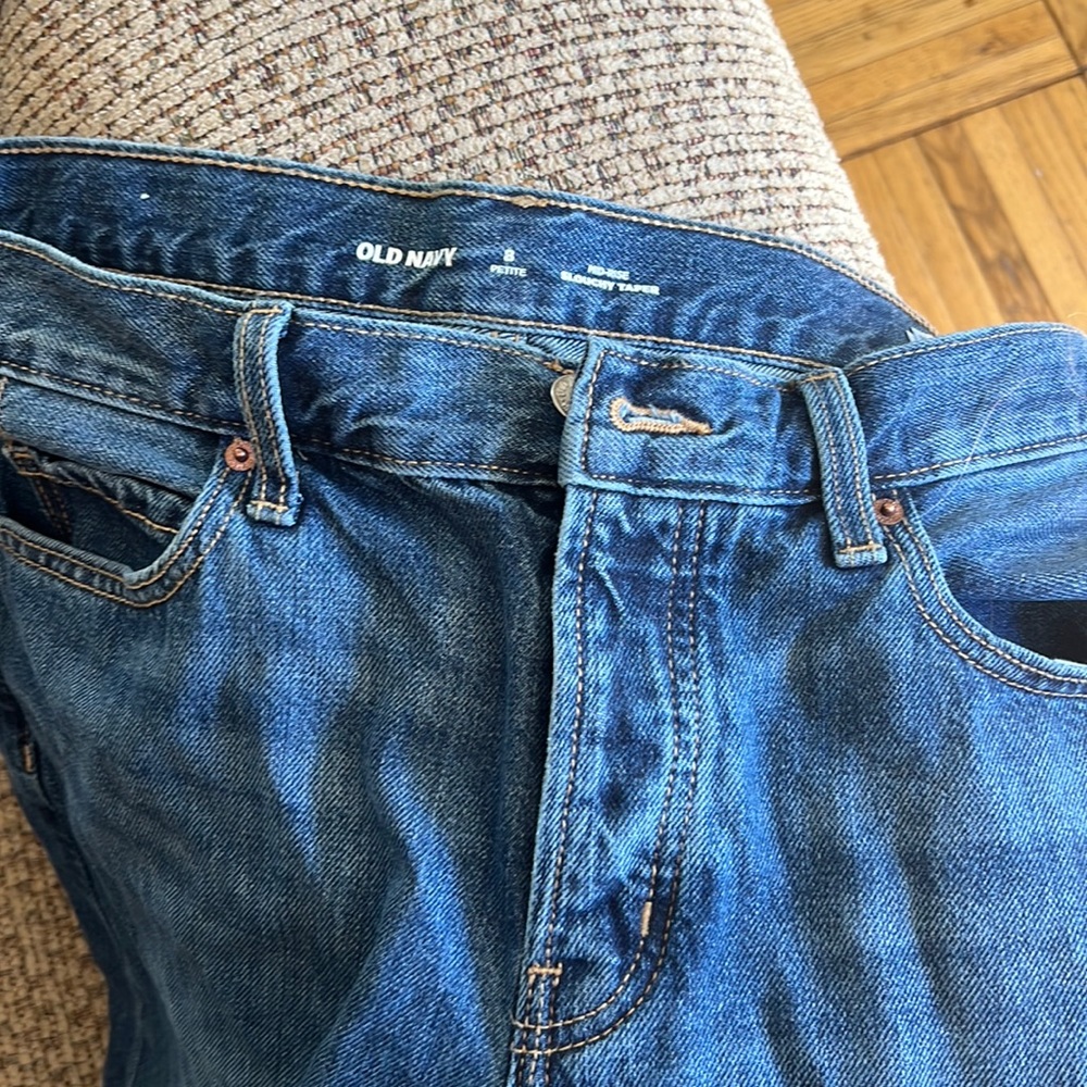 Size 8 petite mid rise old navy jeans